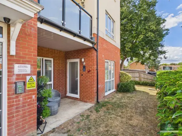 Bedivere Road, Ifield