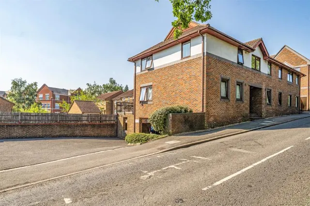 Trumpsgreen Road, Virginia Water, GU25, photo 1