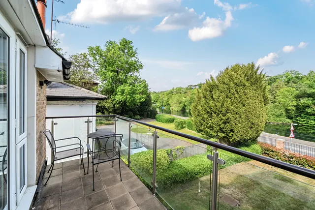 Photo 2 — Longworth Drive, Maidenhead, SL6