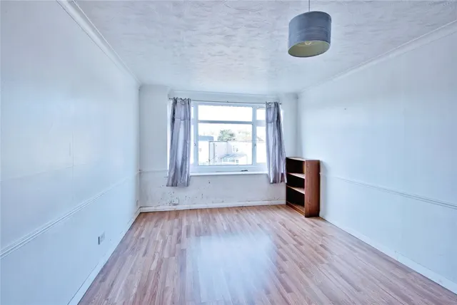 Photo 3 — Southchurch Road, Southend-on-Sea, Essex, SS1
