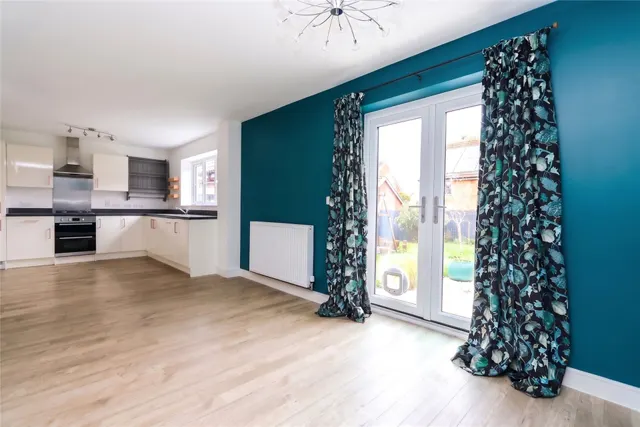 Meadow Brown Close, Thornbury, BS35, photo 2
