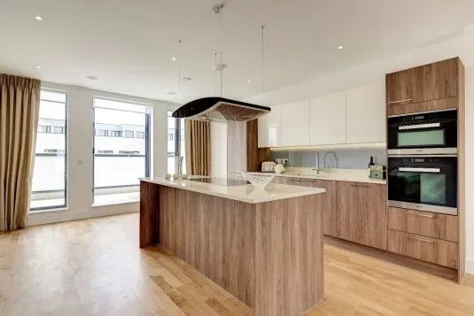 Photo 2 — Fairmont Mews London NW2