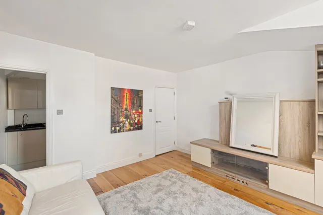 Photo 3 — Westbourne Terrace, LONDON, W2