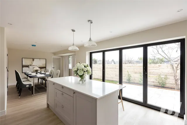 Mascalls Gardens, Brentwood, CM14, photo 1
