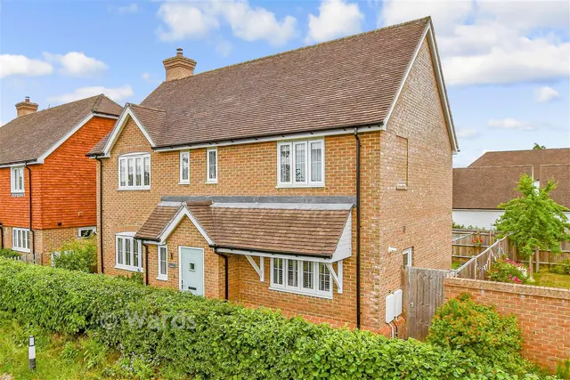 Carpenters Lane, Hadlow, TN11, photo 1