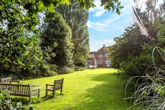 Roedean Crescent, London, SW15, photo 3