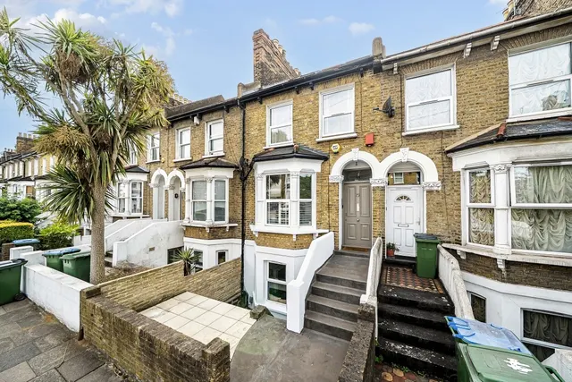 Photo 3 — Combedale Road London SE10