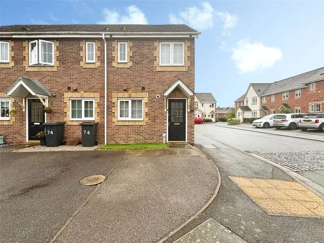 Hatters Court, Bedworth, Warwickshire, CV12, photo 1