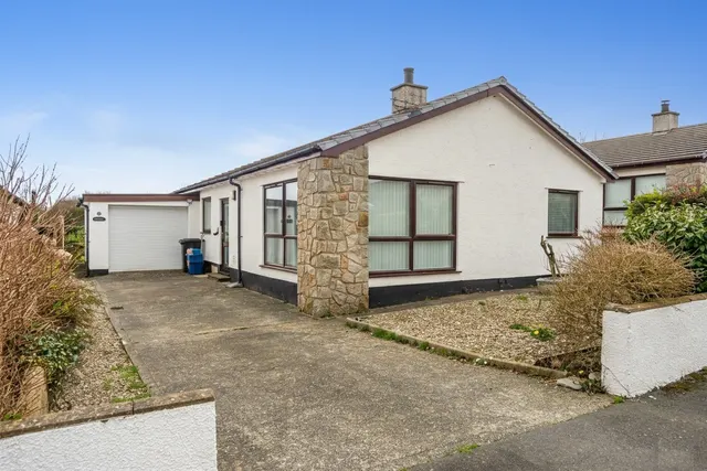 Newborough, Llanfairpwll, photo 1