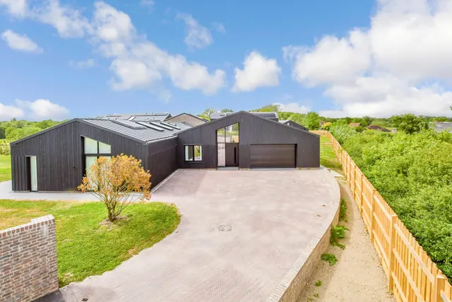Hartfield Road, Cowden, TN8, photo 1