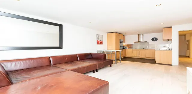 Inverness Street, NW1, photo 1