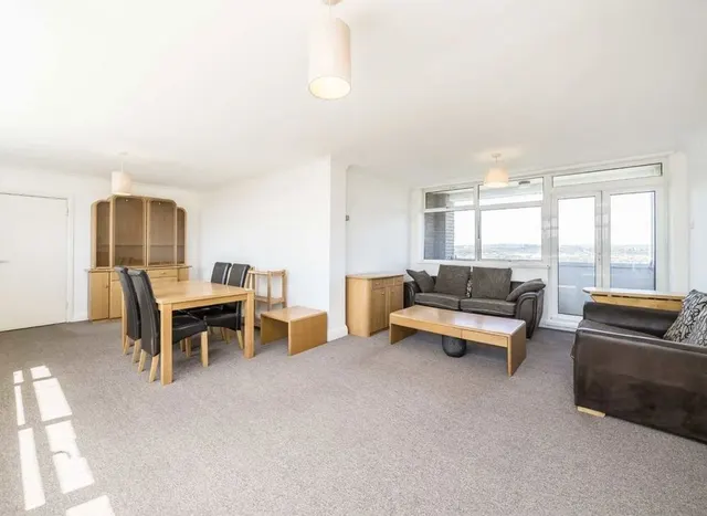 Photo 2 — The Knoll, Ealing, W13