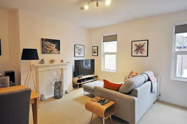 Upper Richmond Road West, East Sheen, SW14, photo 1