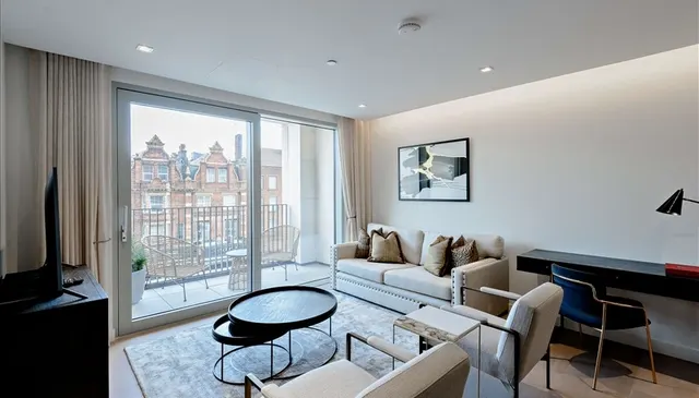 Garrett Mansions, Edgware Road, Paddington, London, W2, photo 1