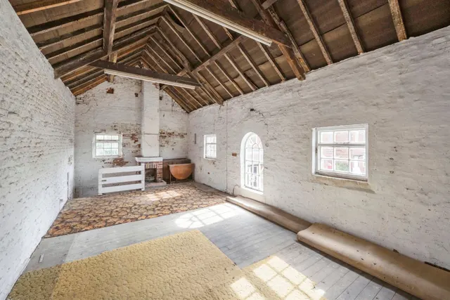 Photo 2 — Crossland Gardens, Tickhill, DONCASTER