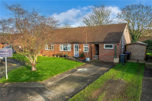 Birchwood Road, Sleaford, Lincolnshire, NG34, photo 1