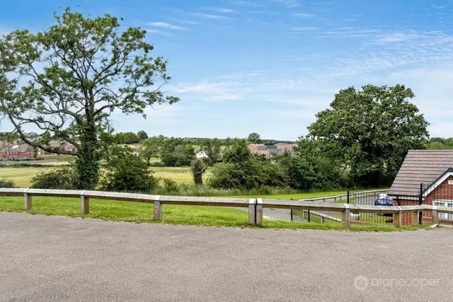 Cabinhill Road, Galley Common, CV10, photo 2