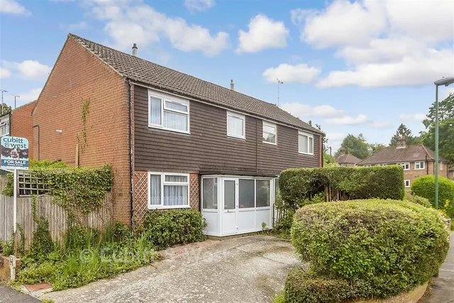 Silver Birches, Haywards Heath, RH16, photo 1