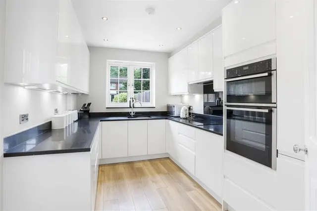 Jubilee Road, Cheam, SM3, photo 3