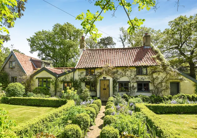 Charming Cottage in Whinburgh, photo 2
