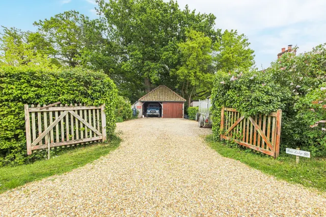 Charming Cottage in Whinburgh, photo 3