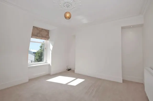 Whitehall Place, Aberdeen, AB25, photo 2