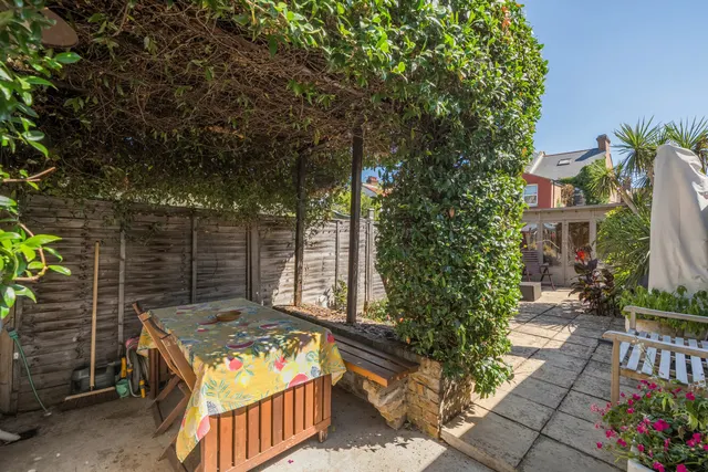 Photo 3 — Elmfield Avenue, Mitcham, Surrey, CR4