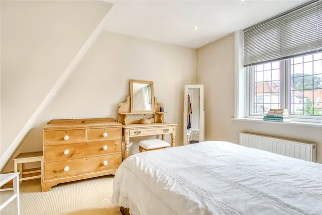 Photo 2 — Orchard Avenue, Lower Parkstone, Poole, BH14