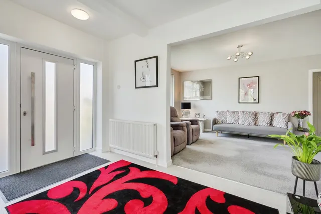 Singleton Grove, Westhoughton, BL5, photo 3