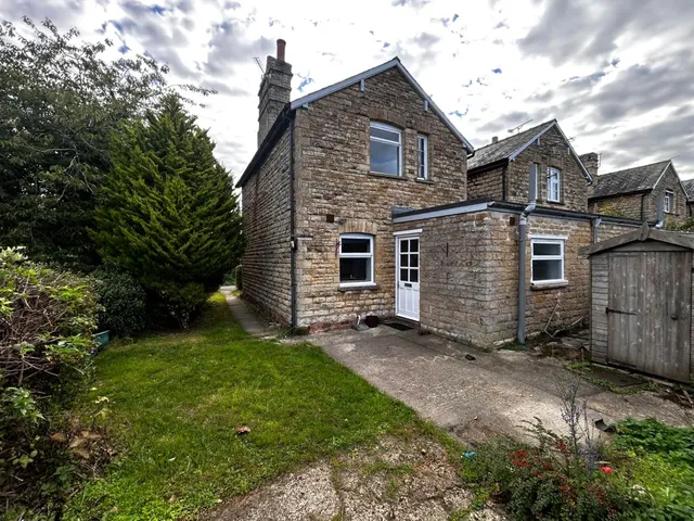 School Lane, South Carlton, LN1, photo 2