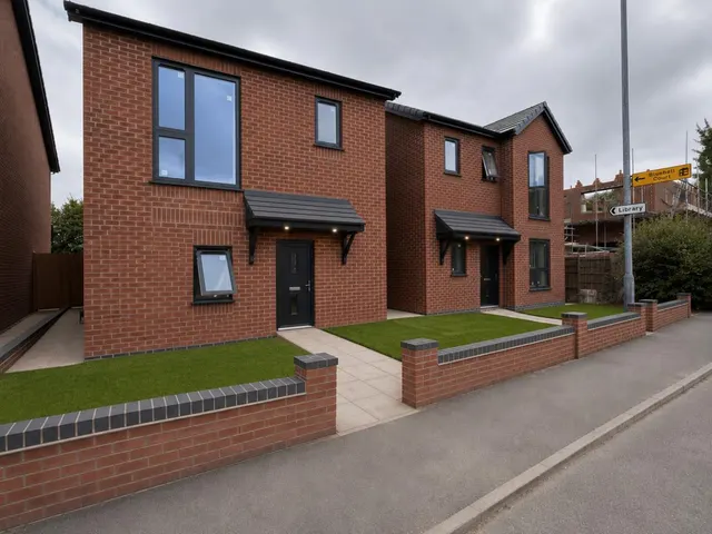 Fields End road, Rotherham, S63, photo 1