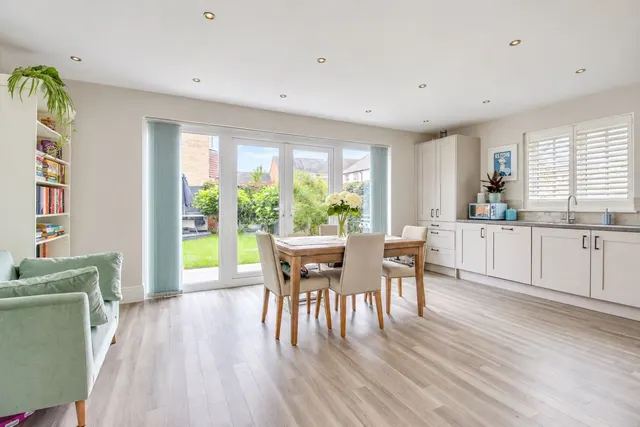 Kemsley Drive, Leighton Buzzard, LU7, photo 2