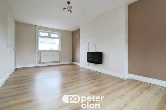 Cefn Road, Cardiff, CF14, photo 3