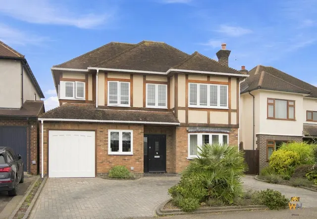 Surman Crescent, Hutton, CM13, photo 1