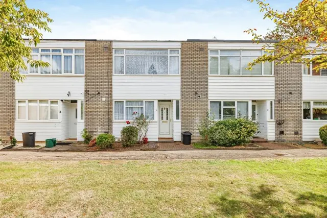 Trinity Close, Northwood, HA6, photo 1