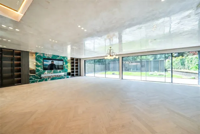 Pipers Green Lane, HA8, photo 2