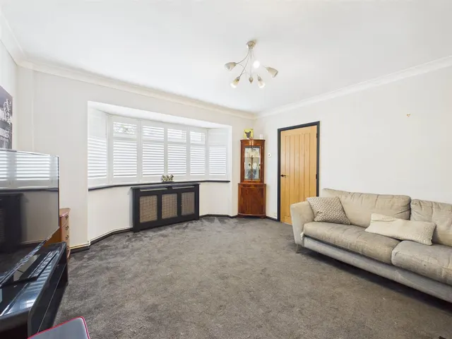 Photo 2 — Walnut Way, Ruislip, HA4 6TD