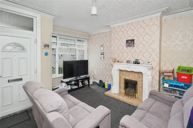 Cross Flatts Grove, Leeds, LS11, photo 2