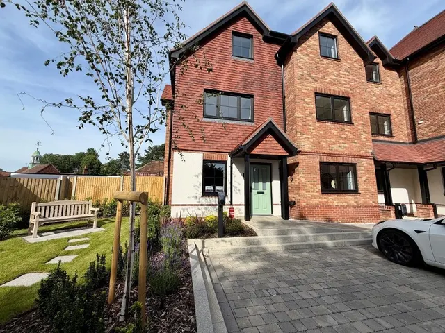 Farleigh Road, Warlingham, photo 3