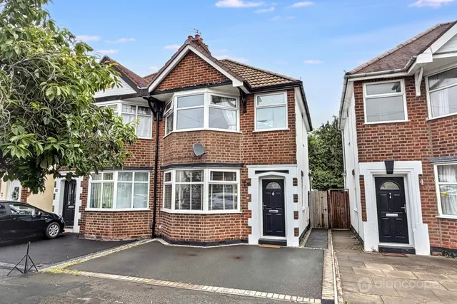 St Nicolas Road, Nuneaton, CV11, photo 1