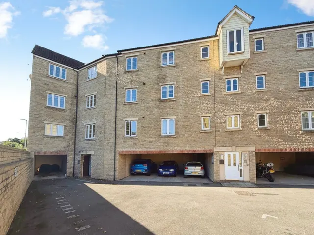 Ellworthy Court, Frome, BA11, photo 1