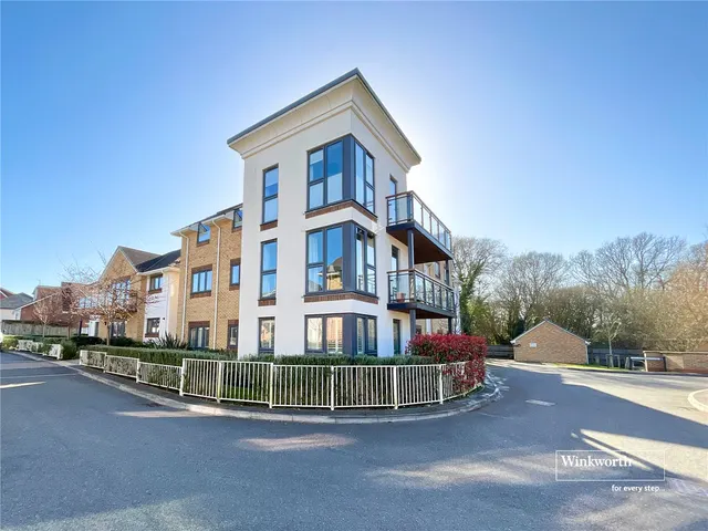 Photo 3 — Stanley Road, Highcliffe, Christchurch, Dorset, BH23