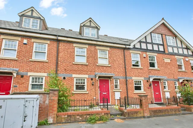 Mansfield Road, Chester Green, DE1, photo 1
