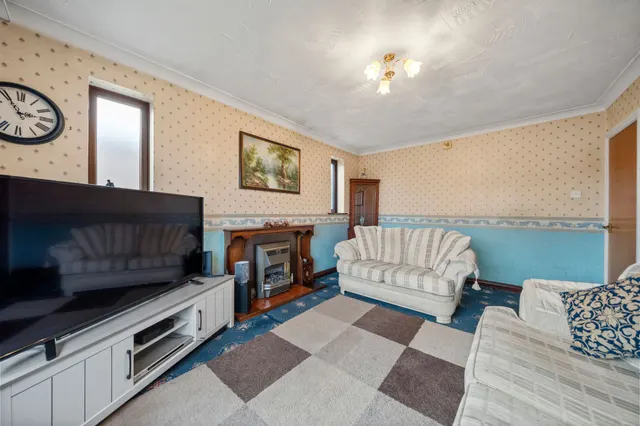 Photo 2 — Moorland Road, Ashton-In-Makerfield, Wigan, Wigan, WN4 8XQ