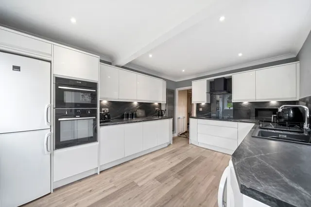 Photo 3 — Moorland Road, Ashton-In-Makerfield, Wigan, Wigan, WN4 8XQ