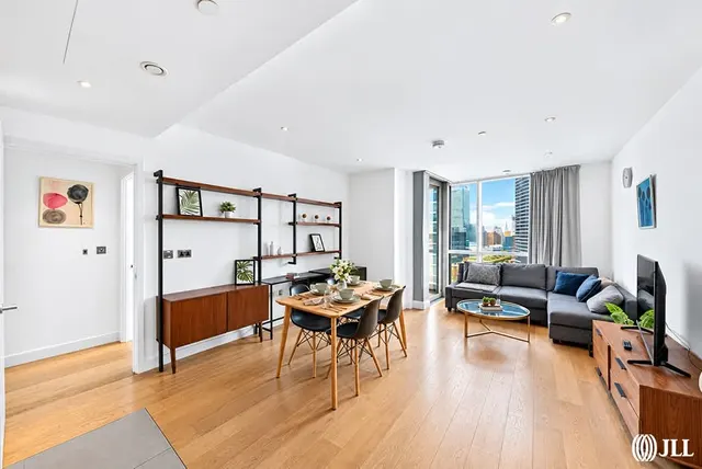 Biscayne Avenue, London, E14, photo 1