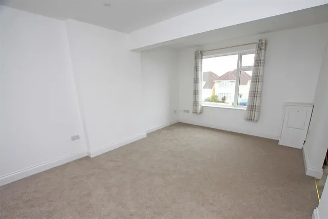 Photo 3 — Castle Lane West, Bournemouth