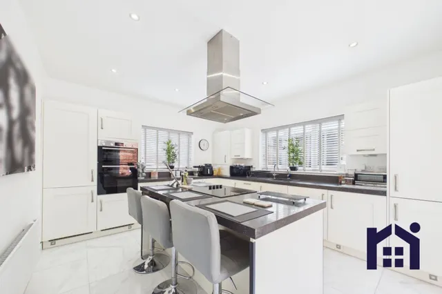 Photo 2 — Marigold Court, Leyland, PR25 1FE