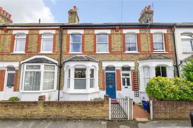 Linden Road, Hampton, TW12 2JB, photo 1