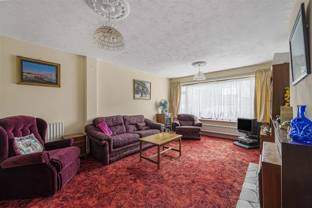Brooks Close, Newhaven, photo 2
